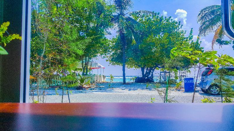 Seasunbeach Hotel Maldives Hulhumale Zewnętrze zdjęcie